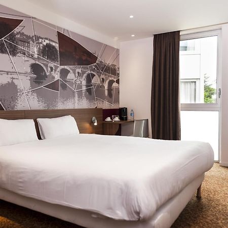 Brit Hotel Toulouse Colomiers - L'Esplanade Esterno foto