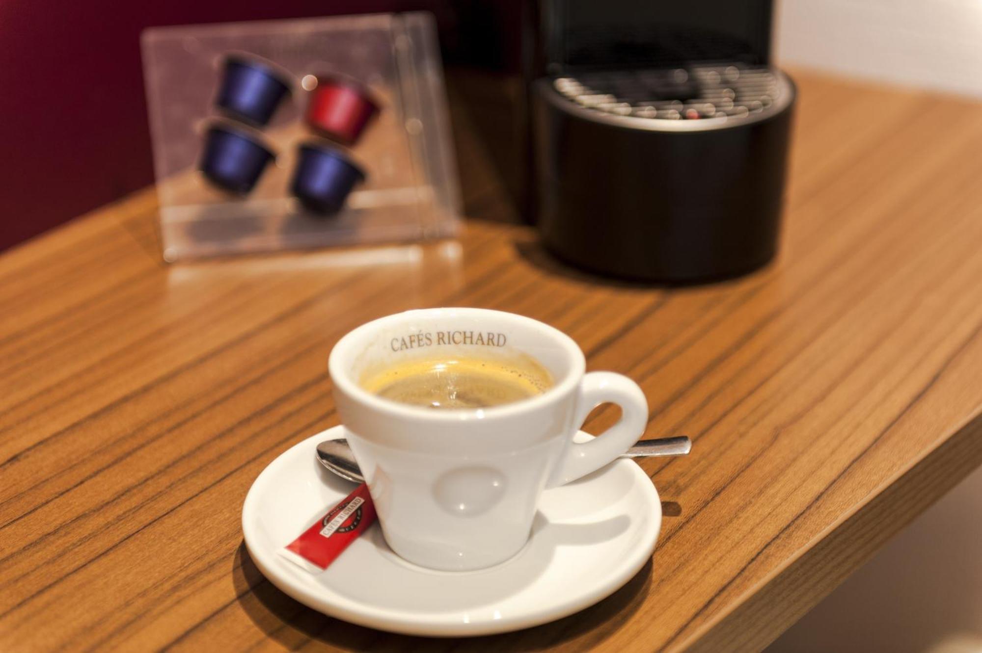 Brit Hotel Toulouse Colomiers - L'Esplanade Esterno foto