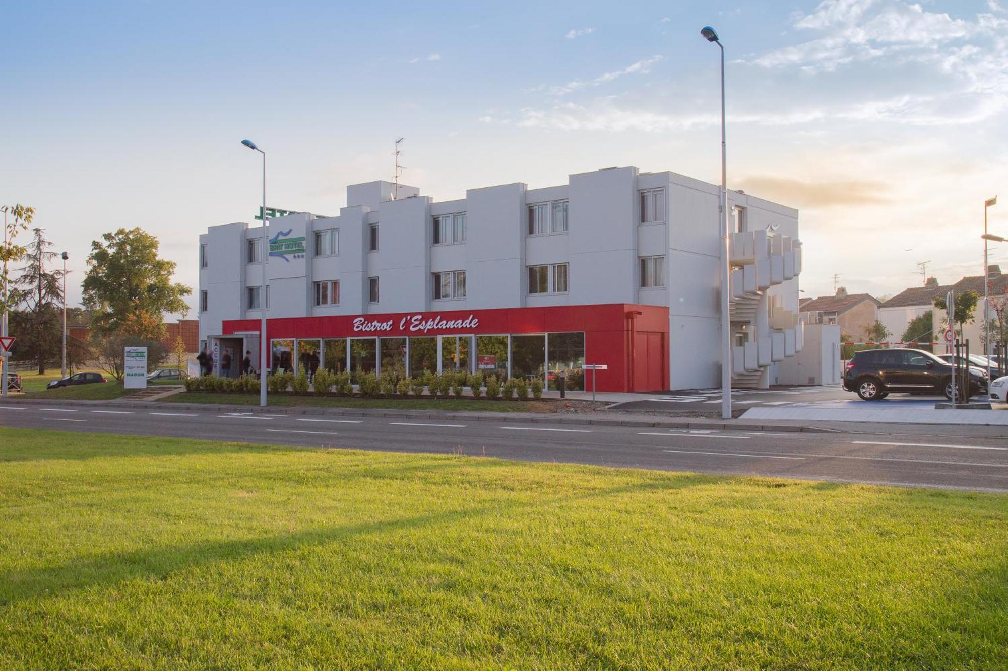 Brit Hotel Toulouse Colomiers - L'Esplanade Esterno foto