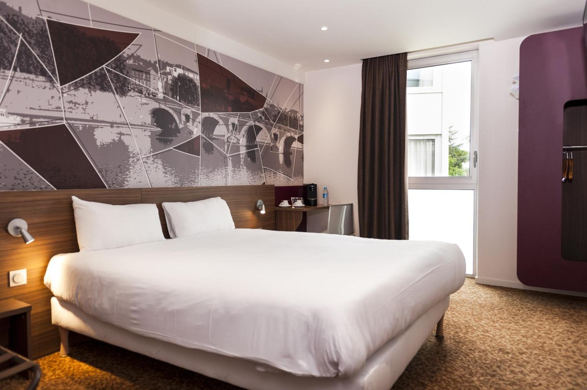 Brit Hotel Toulouse Colomiers - L'Esplanade Esterno foto