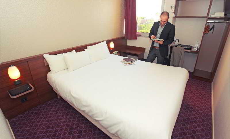 Brit Hotel Toulouse Colomiers - L'Esplanade Esterno foto